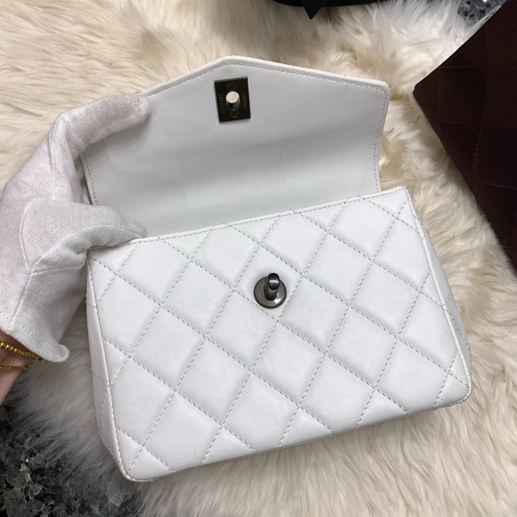 Vintage Chanel black and white resin chain lambskin handle chain bag - Picture 5 of 8